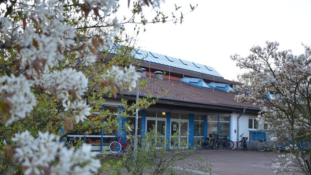 Blick auf die Wischelandhalle Seehausen (Altmark), die für Schul- und Vereinssport sowie für öffentliche Veranstaltungen genutzt wird. Bis auf Weiteres wird dies nur mit Einschränkungen möglich sein.