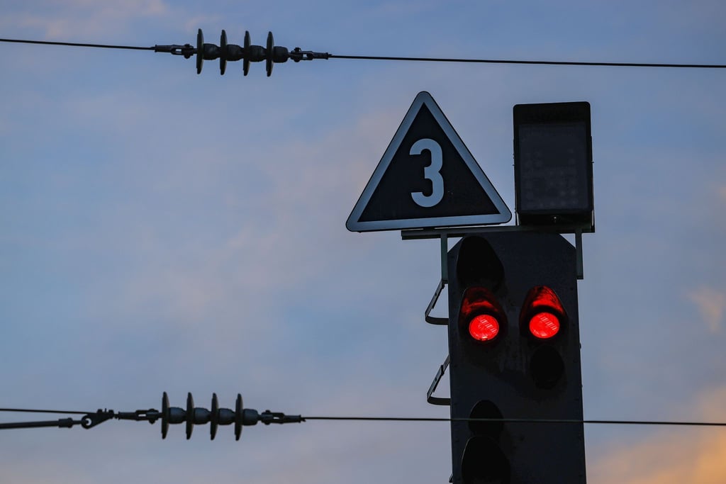 Die Deutsche Bahn rechnet damit, dass die Einschränkungen im Bahnverekehr rund um Cottbus nach einer Signalstörung am Montag bald Geschichte sind. (Foto Illuistration)
