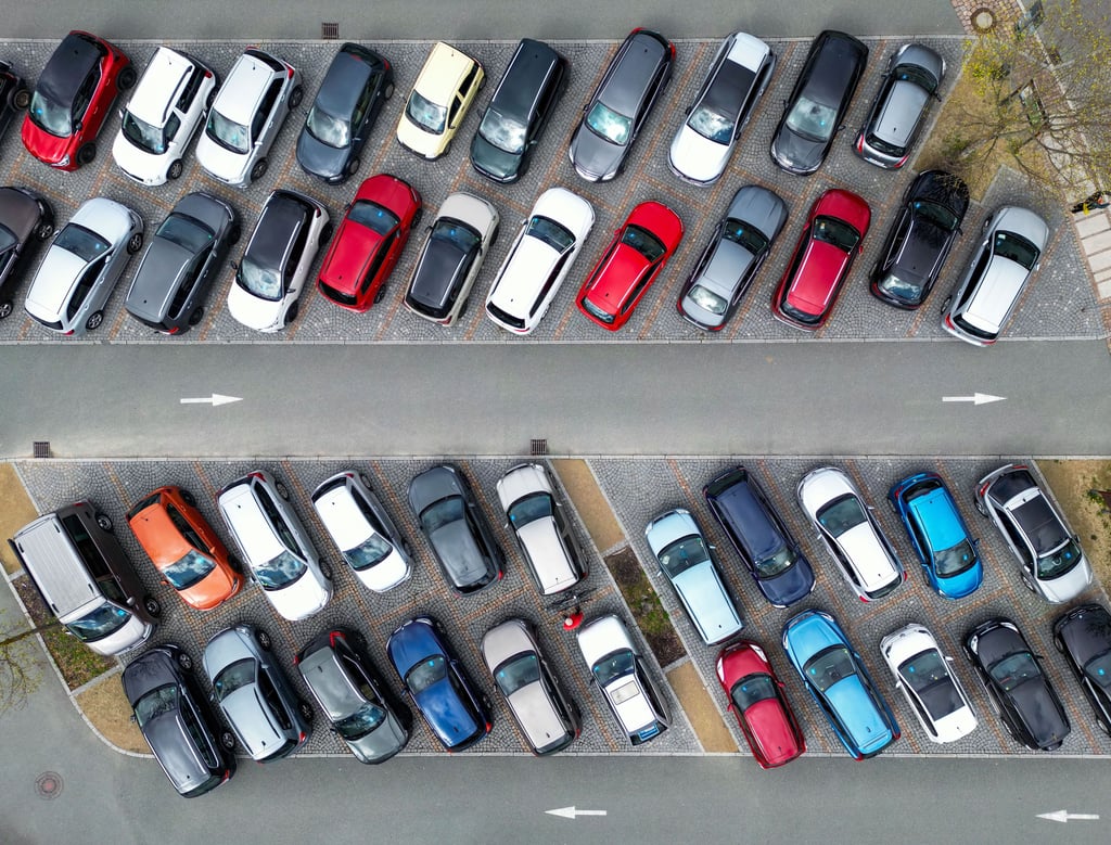 Sachsen-Anhalts Autokauflaune ist deutlich gestiegen. Insgesamt gibt es im Bundesland jetzt 1,2 Millionen Pkw - davon gut 17.000 E-Autos. Der Anteil an Stromern beträgt nur gut ein Prozent.