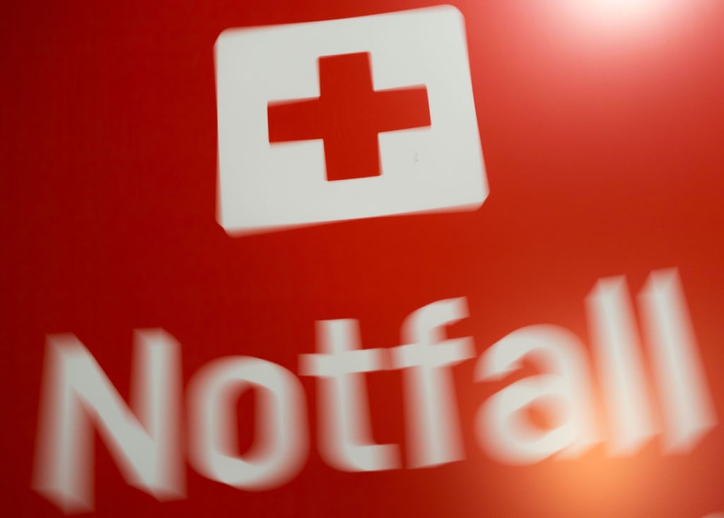 Notfallschild in einem Krankenhaus