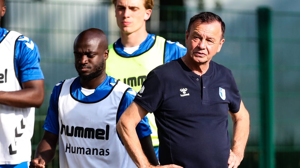 Ob Otmar Schork den Weggang von Amara Condé beim 1. FC Magdeburg intern oder durch einen weiteren Transfer auffangen wird, ist noch offen.