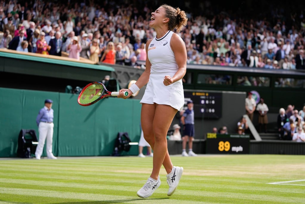 Die italienische Tennisspielerin Jasmine Paolini greift in Wimbledon nach ihrem ersten Grand-Slam-Titel.