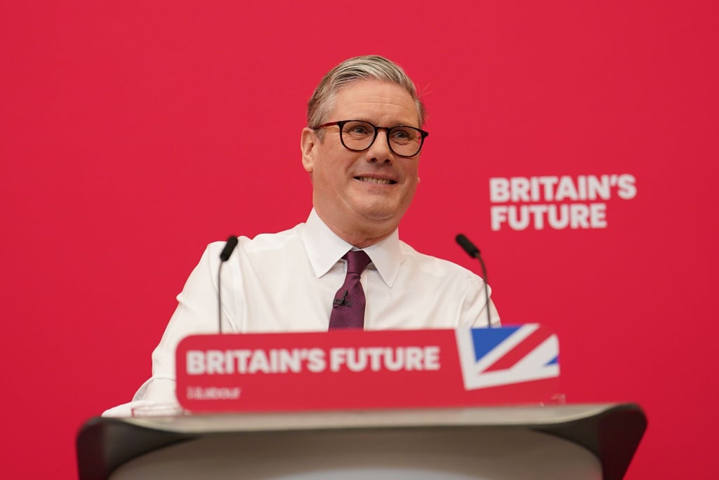 Selbst großer Fußballfan: Der britische Premier Keir Starmer.