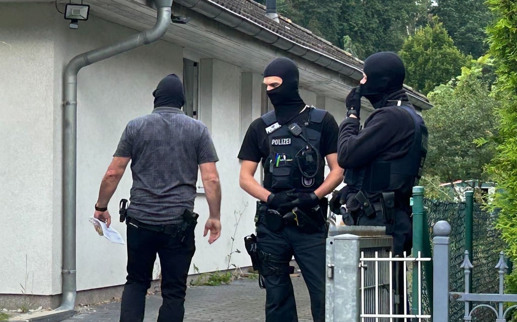 Razzia auch in Brandenburg: „Compact“-Magazin wird verboten.