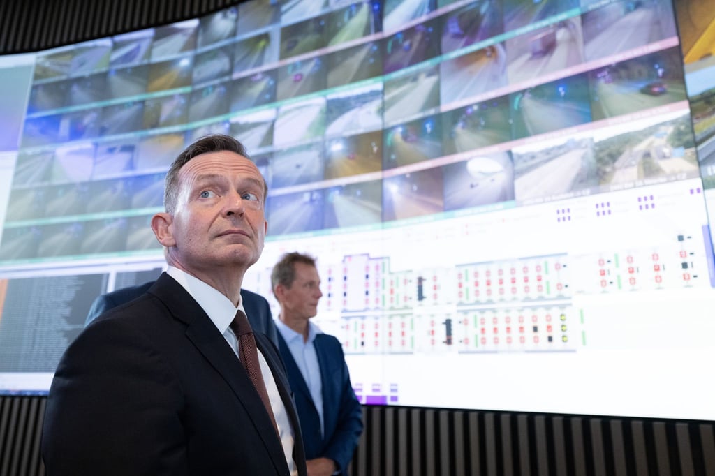 Dresden: Bundesverkehrsminister Volker Wissing besucht in Dresden Unternehmen und wirbt für Weltoffenheit. Foto Produktion