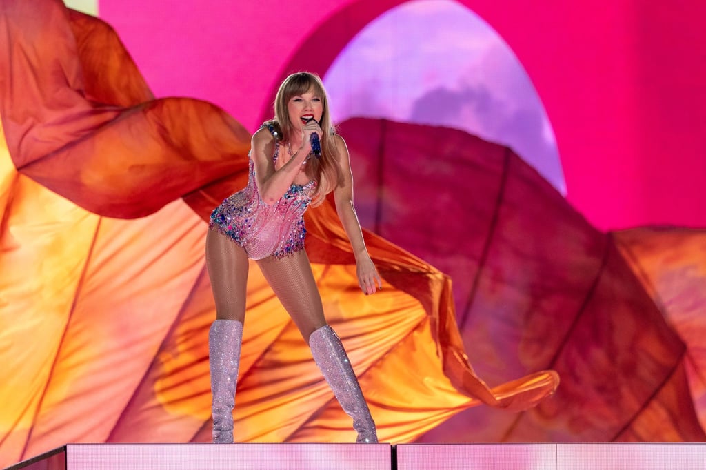 Zum ersten Mal seit neun Jahren spielt US-Sängerin Taylor Swift wieder Konzerte in Deutschland. Mit ihrer „Eras Tour“ kommt sie nach Gelsenkirchen, Hamburg und München.