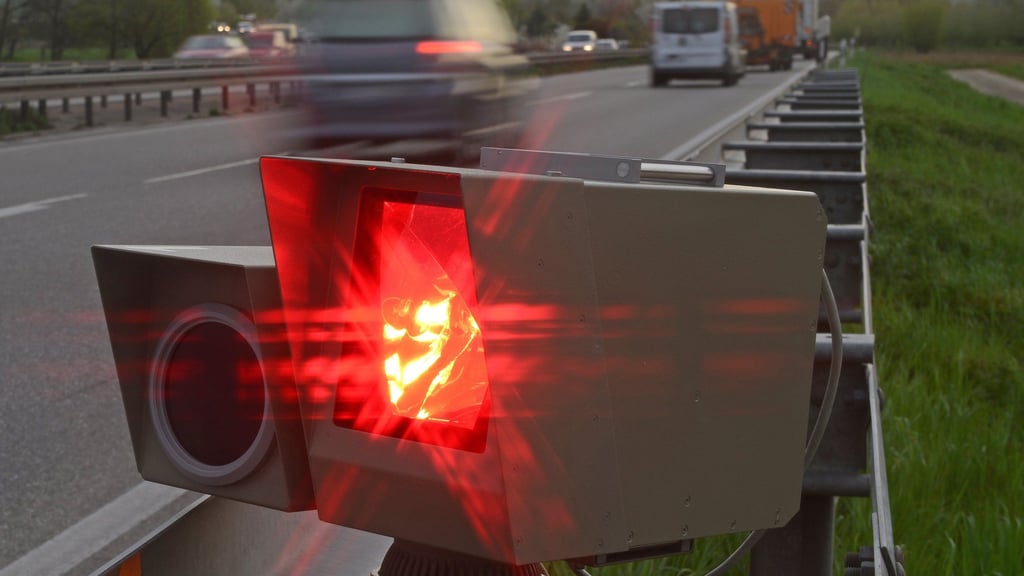 Die Polizei hat auf der A14 in Fahrtrichtung Schwerin geblitzt.