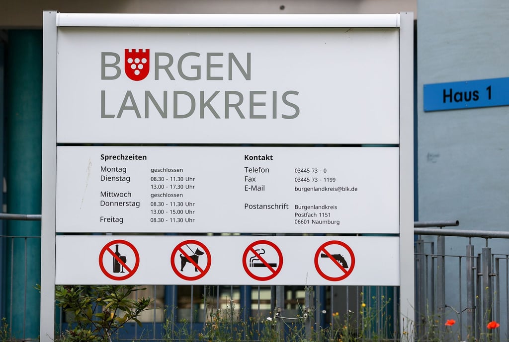 Wegen Sanierungsarbeiten ist die Saale auf einem 10,5 Kilometer langen Abschnitt zwischen dem Wasserwanderrastplatz Großheringen und der Eisenbahnbrücke in Bad Kösen bis Ende Mai 2025 vollgesperrt. (Archivfoto)