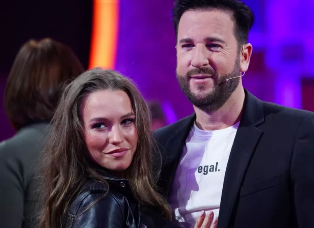 Laura Müller und Michael Wendler sind für Schlagermusik und erotische Fotos auf Only Fans bekannt. Nun ist Müller schwanger mit Baby Nummer zwei.