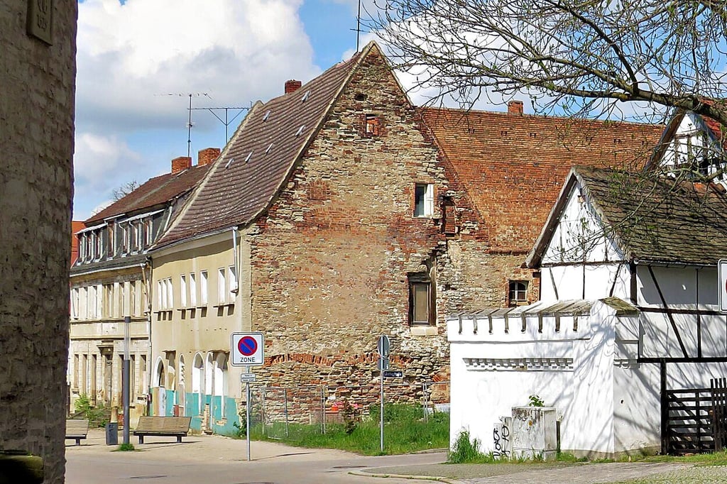 Brühl 3 prägt als wichtiger Bauzeuge den ältesten Stadtteil.