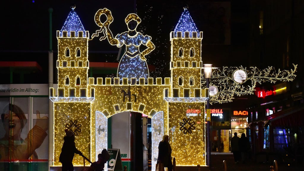 Die Magdeburger Lichterwelt wird jedes Jahr größer, auch in den Stadtteilen. Nun gibt es eine neue Figur, die erstmals zwei Stadtteile vereint.