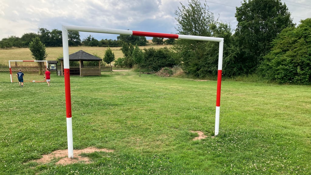 Nachdem das neue Tornetz auf dem Spielplatz Bennungen gestohlen wurde, ist Ersatz in Aussicht.