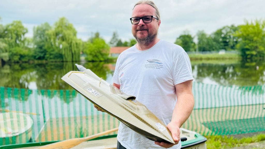 Andreas Benke ist einer der Weltmeister vom Schiffsmodellclub Salzwedel und war schon als Kind dabei.
