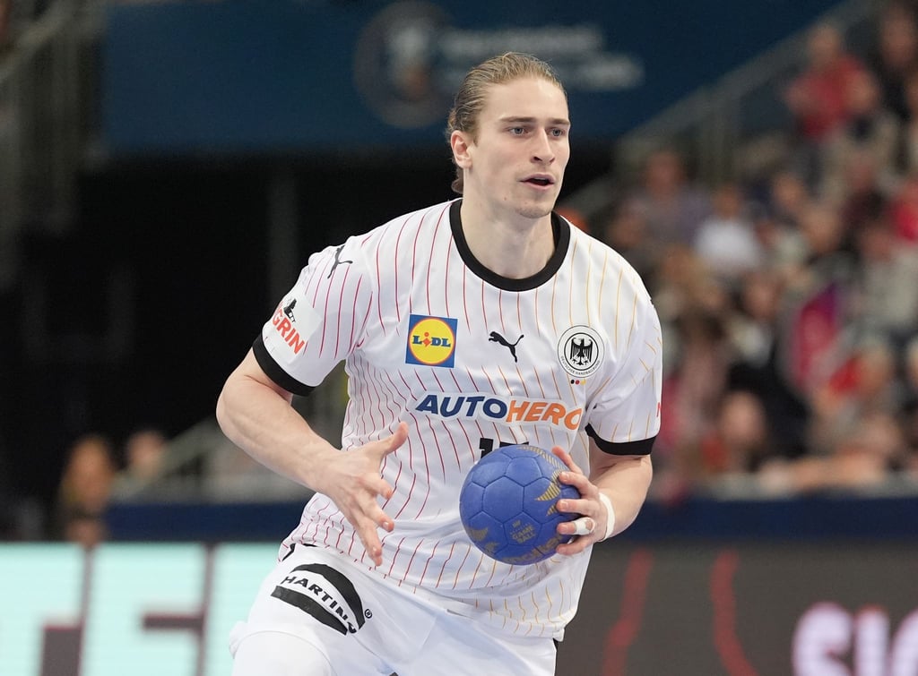 Die Mediallen-Hoffnungen der Olympia-Handballer ruhen auf Juri Knorr.
