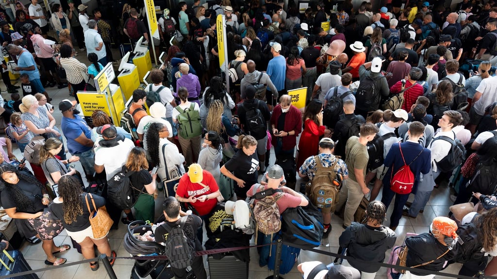 Nach Angaben von Microsoft waren am Freitag rund 8,5 Millionen Windows-Geräte von der IT-Panne betroffen. (Archivbild)