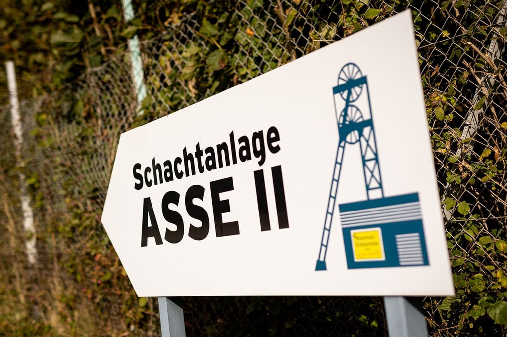 Für die Bergung des Atommülls aus der Asse braucht es laut dem Bundesumweltministerium ein Zwischenlager über Tage. (Archivbild)