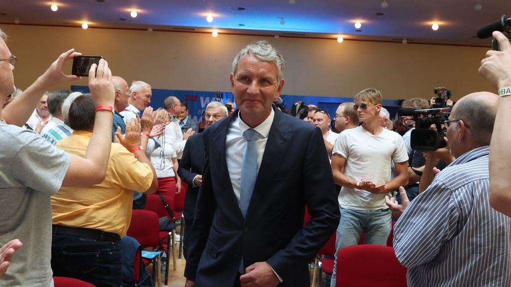 „Es ist Zeit für Björn Höcke“ - Wahlkampfauftakt der Thüringer AfD