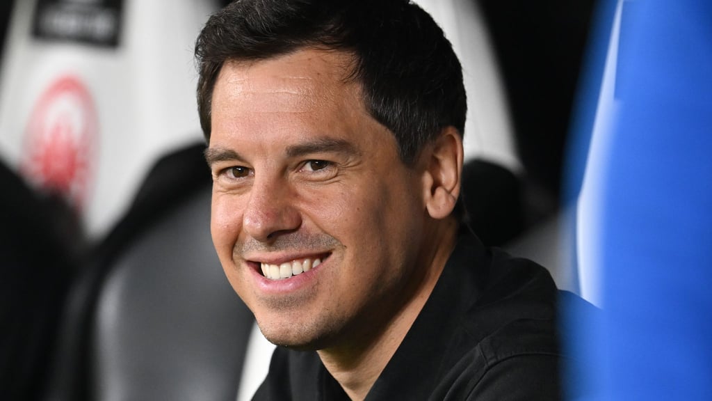 Hardung weist die Rassismus-Vorwürfe gegen einen Eintracht-Jugendspieler zurück.