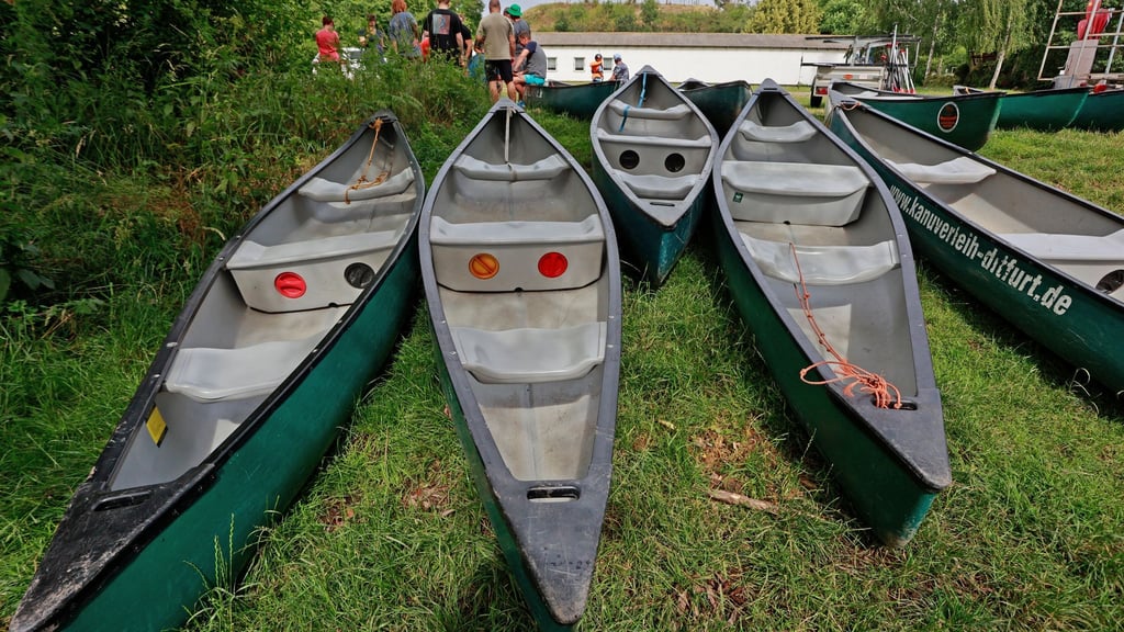 Wegen starker Strömung kentern im Fluss Hase fünf Kanus (Foto: Illustration)