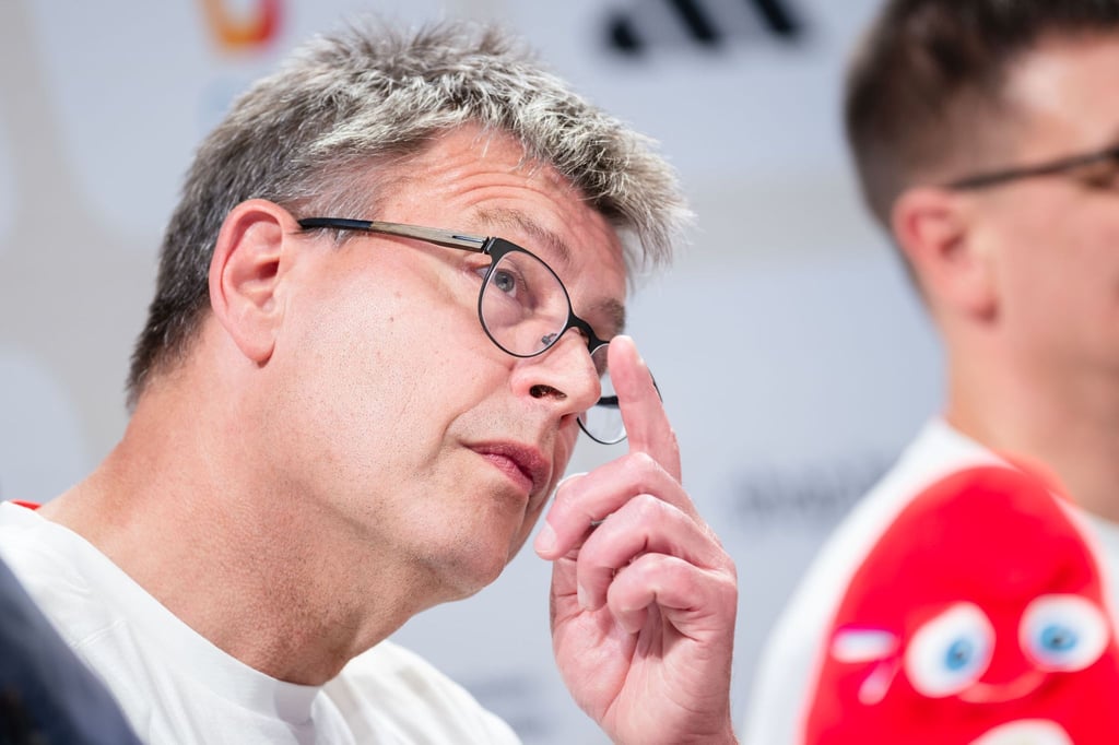 DOSB-Chef Thomas Weikert fordert weitere Aufklärung in der Dopingaffäre um chinesische Topschwimmer.