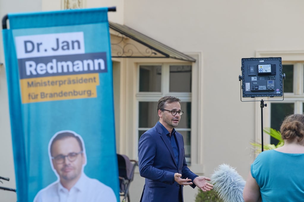 Geht nach der Alkoholfahrt in die Offensive: Brandenburgs CDU-Landeschef Jan Redmann. (Archivbild)