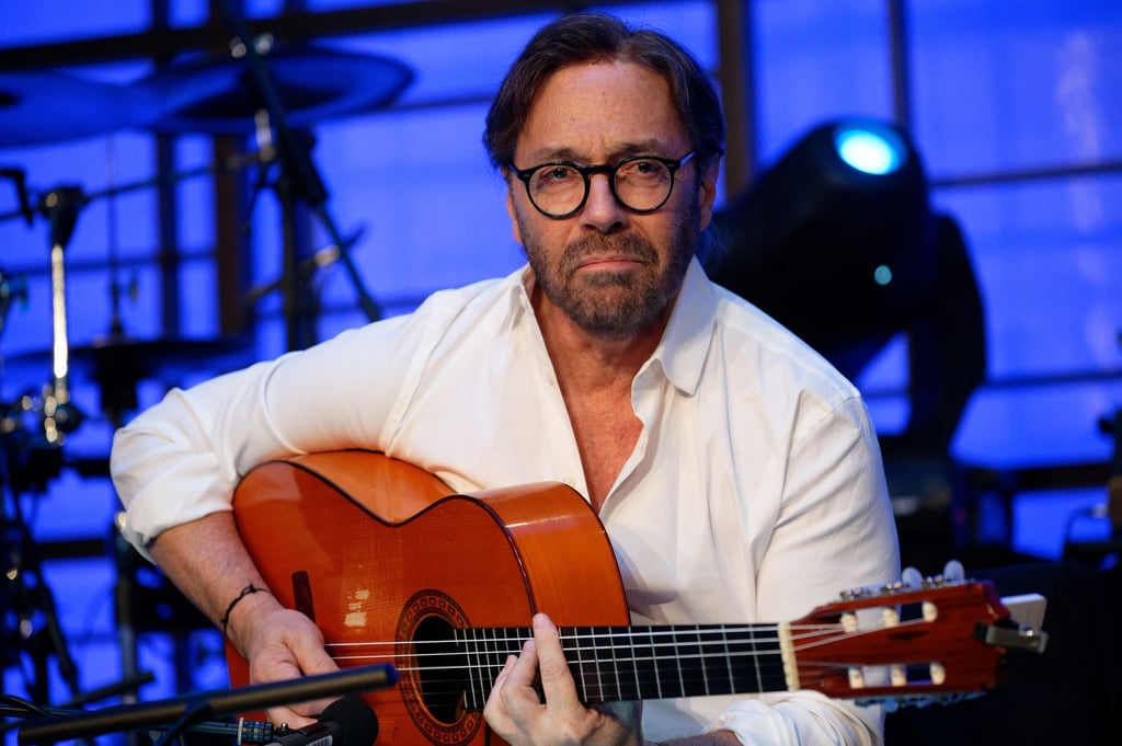 Der Gitarrist Al Di Meola feiert 70- Geburtstag.