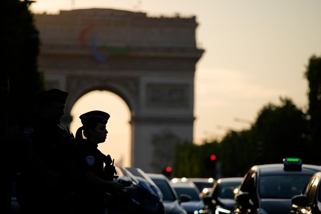 Tausende Polizisten wachen während Olympia über Paris.