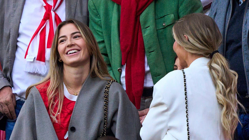 Sandrine "Sandy" Sobotka (m.), hier bei der EM in Deutschland als Zuschauerin ihres Freundes Christoph Baumgartner.