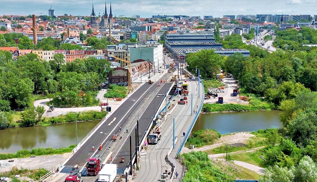Baustelle Elisabethbrücke und Mansfelder Straße Halle Hält der