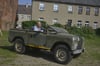Ullrich Frank und sein erster Land-Rover, den er seit Mitte der 80er Jahre besitzt und bis heute fährt.