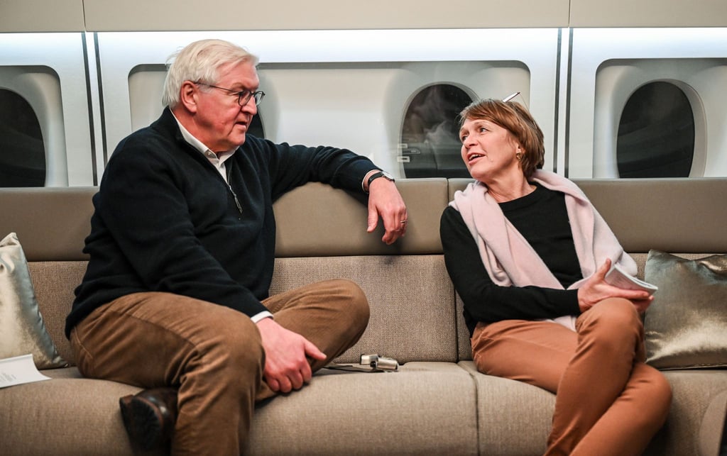 Bundespräsident Frank-Walter Steinmeier spendete seiner Frau im Jahr 2010 eine Niere. (Archivbild)