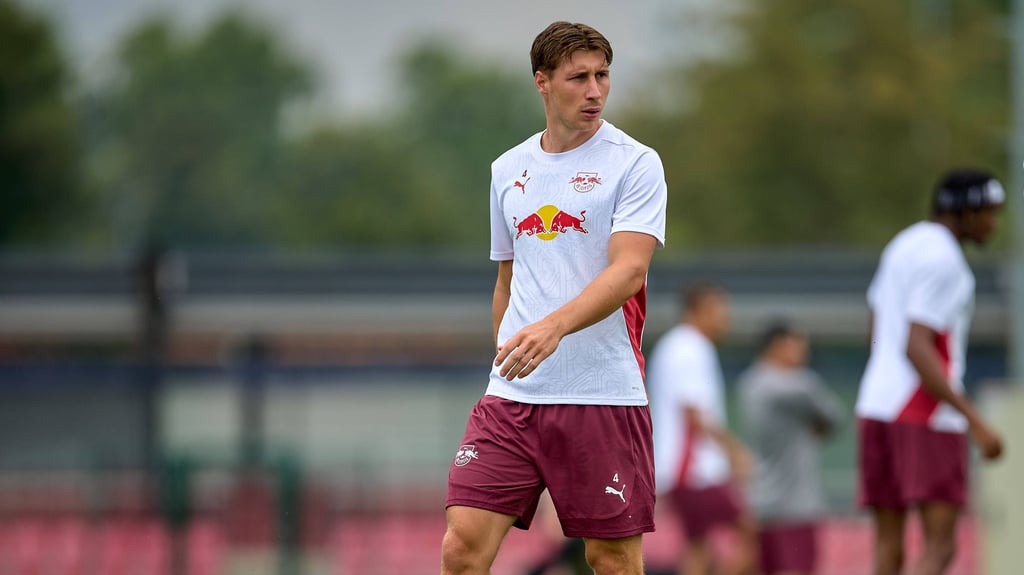 RB-Abwehrchef Willi Orban beim Training