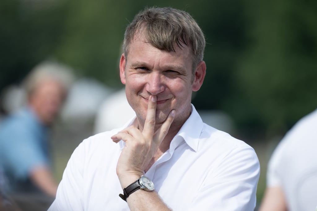 Der ehemalige AfD-Politiker André Poggenburg will gegen die Verbotsverfügung gegen das rechtsextreme Sommerfest vorgehen.