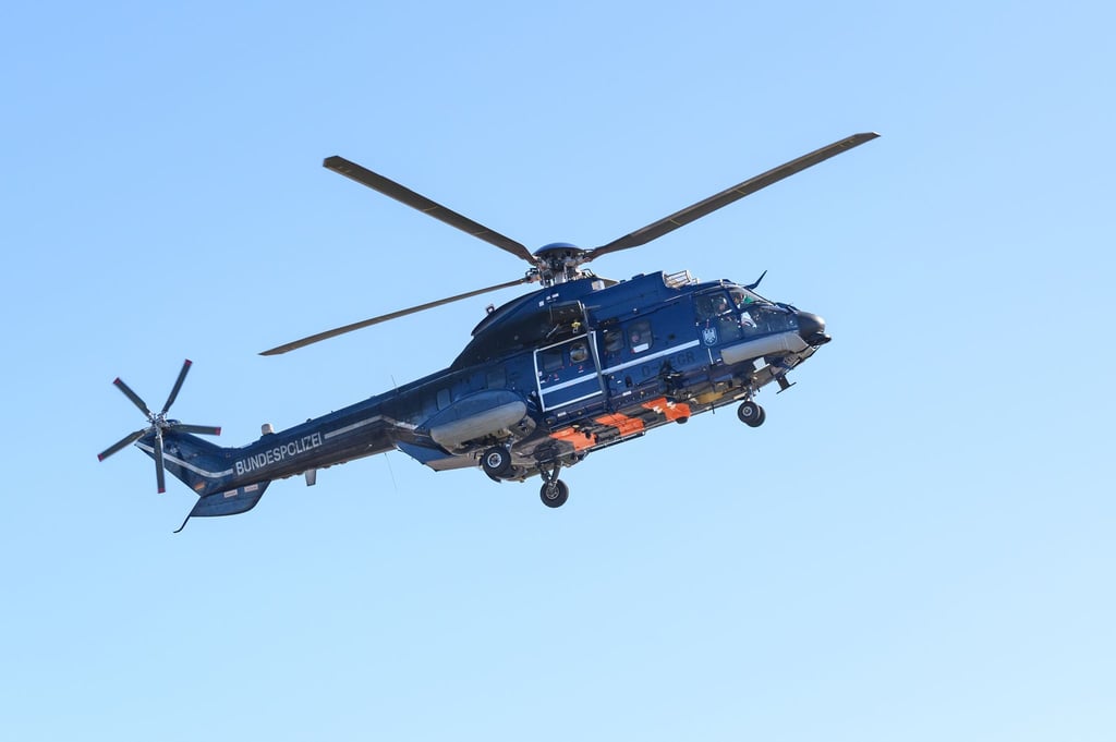 Für die Suche nach dem Dieb war auch ein Hubschrauber im Einsatz. (Symbolfoto)