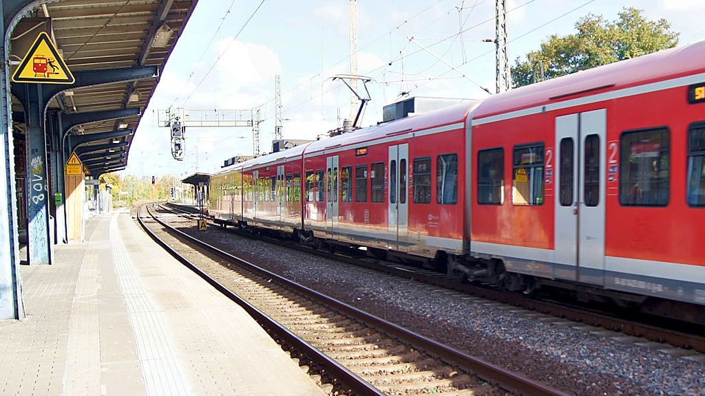 Am Bahnhof Wolmirstedt haben die Beamten der Bundespolizei am Mittwoch einen ausstehenden Haftbefehl vollstreckt.