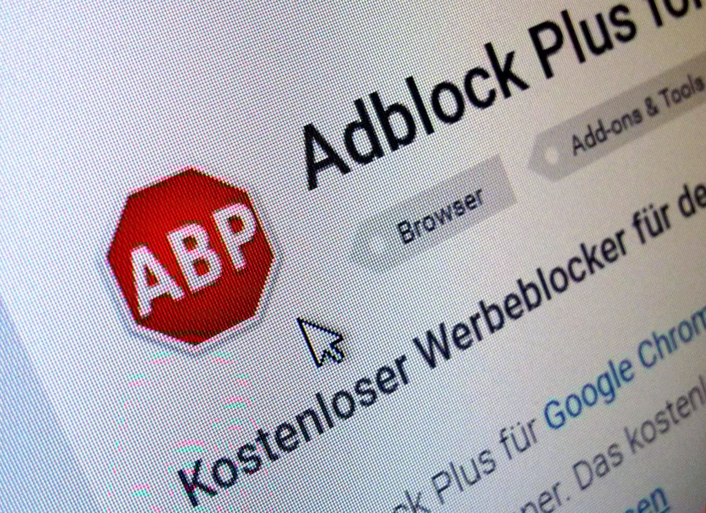 Verlage wie Axel Springer sehen in Werbeblockern wie ABP von Eyeo eine Gefährung der Finanzierung eines unabhängigen Journalismus.