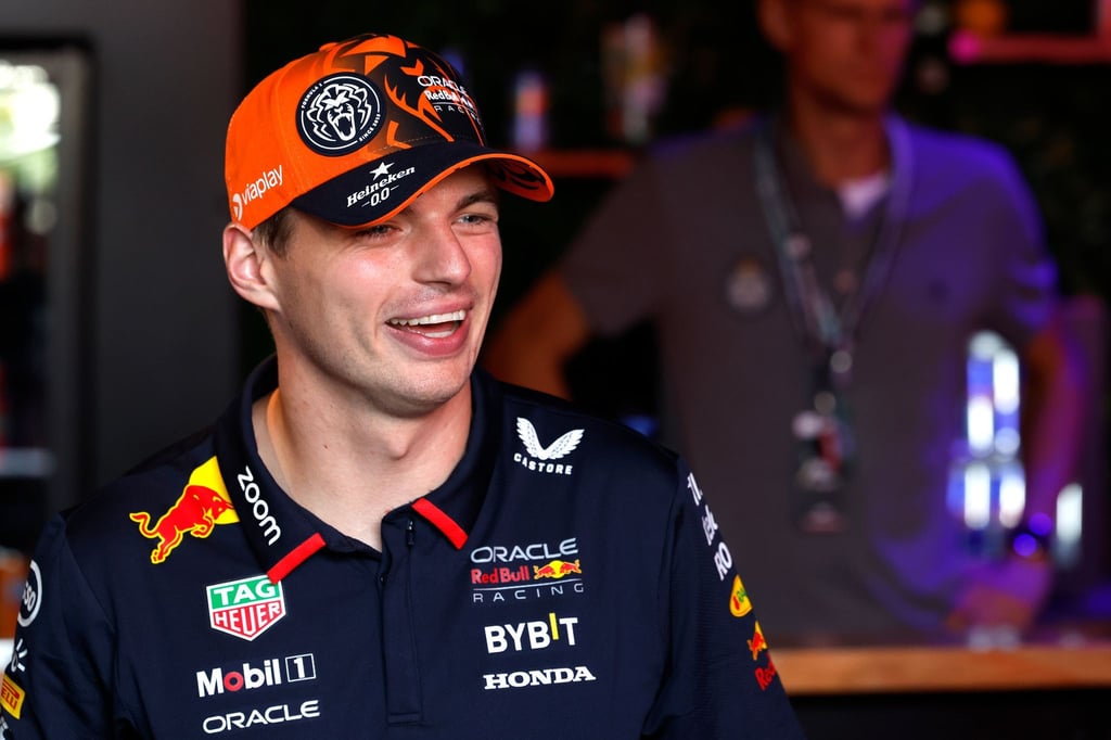 Max Verstappen ist dreimaliger Weltmeister: Er weiß, was er tut.