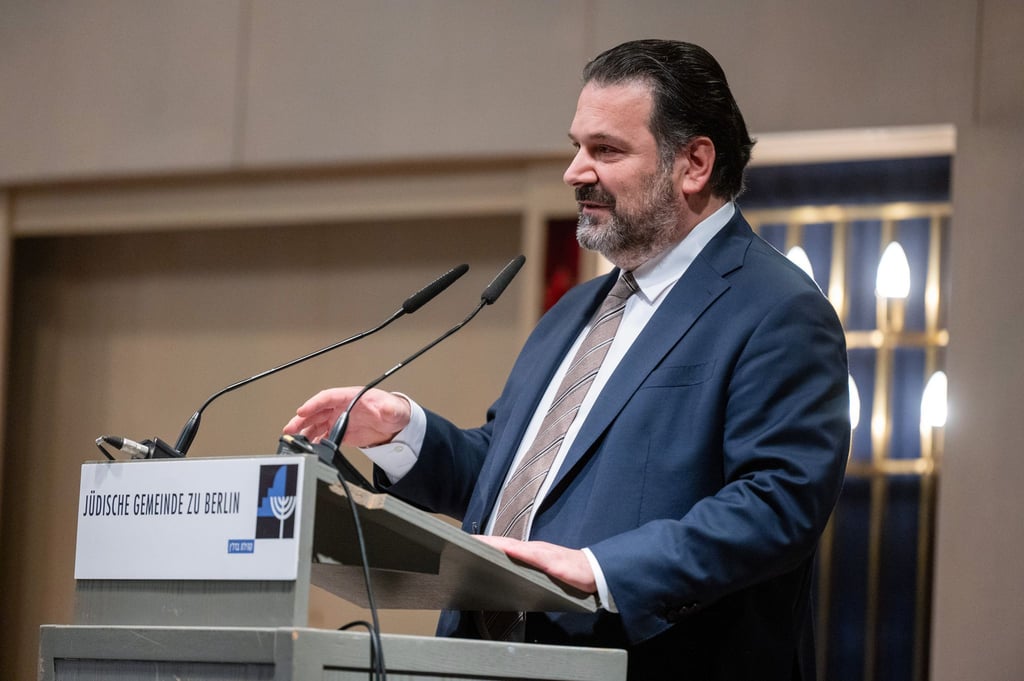 Der Berliner Gemeindechef Gideon Joffe hat seit Jahren Konflikte mit dem Zentralrat der Juden. Doch im Streit über das Abraham Geiger Kolleg in Potsdam sagt er: Lasst uns reden. (Archivbild)