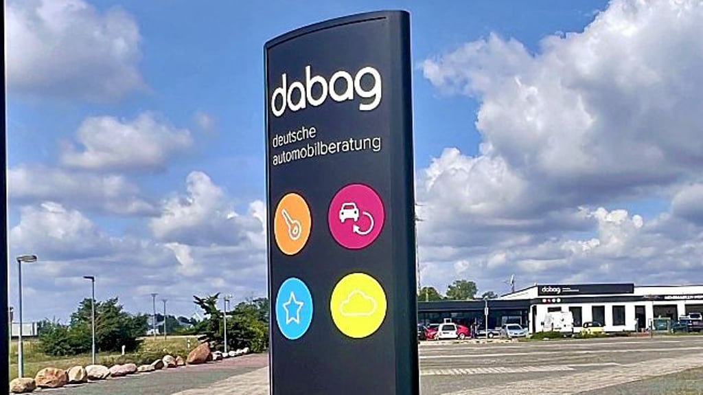 Das Dabag-Autohaus in der Roßlauer Straße nach Rodleben ist seit Ende Juni geschlossen.