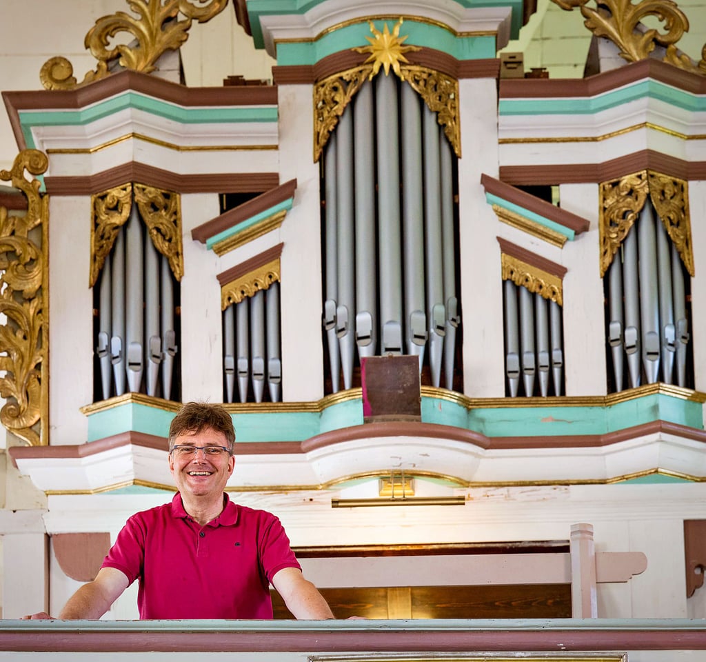 Karwath & Karwath - Dachdeckermeister Naumburg Gmbh Ehrung für Orgel bei Naumburg: Holzpfeifen vom Wurm zerfressen