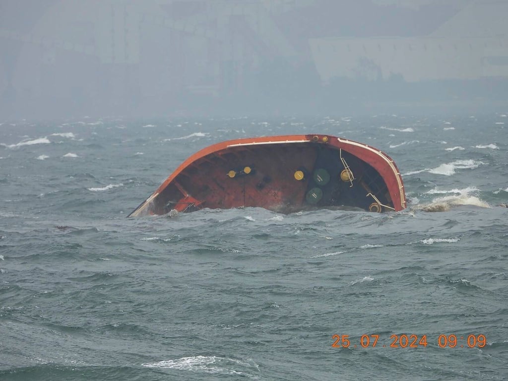 Der Öltanker „Terra Nova“ war am Donnerstag in der Bucht von Manila. (Archivbild)