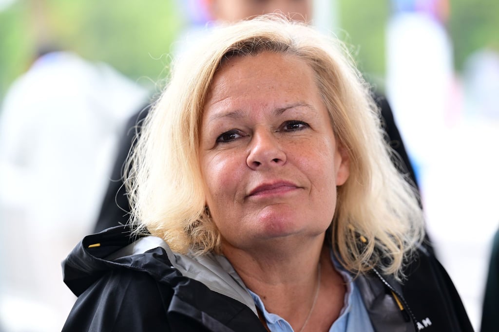 Bundesinnenministerin Nancy Faeser holt sich in Paris Anregungen für eine Olympia-Bewerbung Deutschlands.