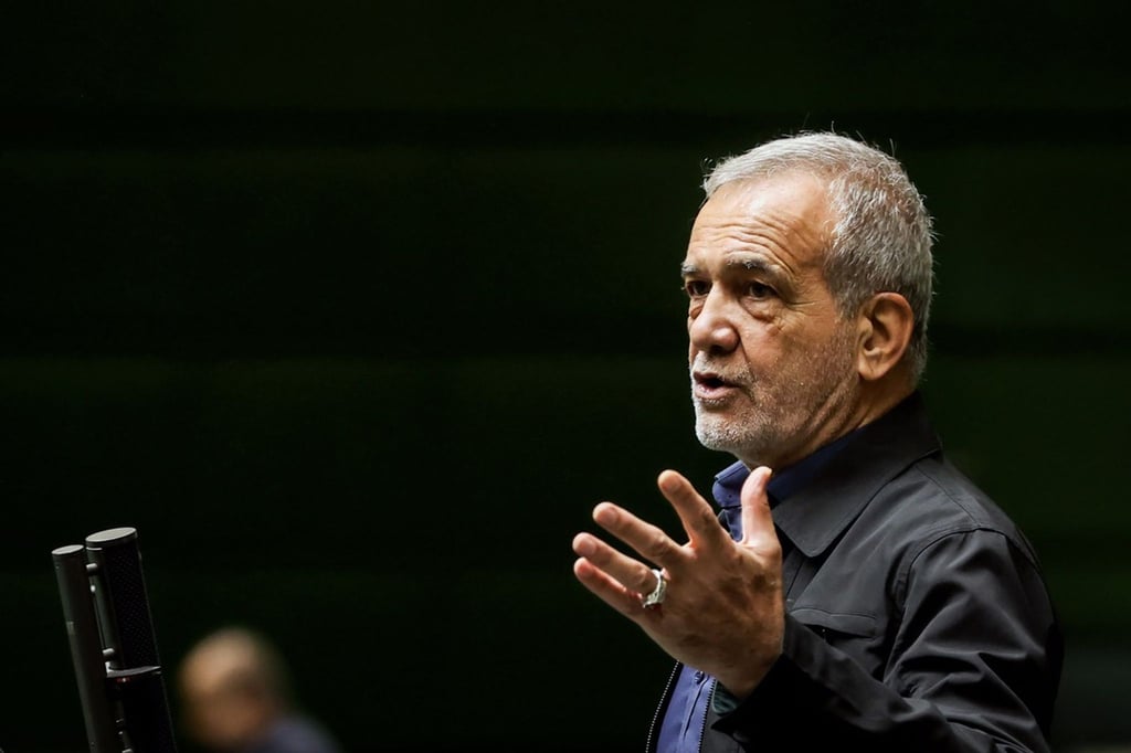 Massud Peseschkian ist neuer Präsident des Irans, doch seine Macht hat enge Grenzen. (Archivbild)