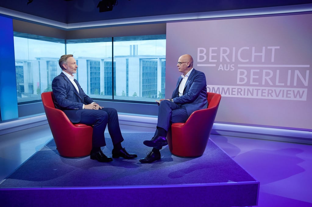 FDP-Chef Christian Lindner wirbt für weitere Verschärfungen beim Bürgergeld.
