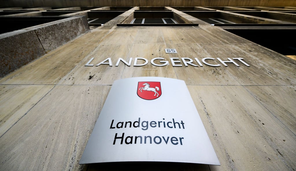 Ein 32-Jähriger steht wegen schweren sexuellen Missbrauchs von Kindern vor Gericht - der Mann soll seine Dienste als Babysitter angeboten haben. (Symbolbild)