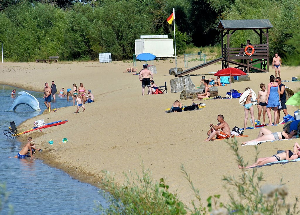 Das Strandbad „Seepark Barby“ ist auch an heißen Sommertagen locker gefüllt.