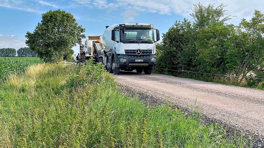 Der zweite Bauabschnitt des Ferkeltaxen-Panoramaweges zwischen Hakenstedt und Uhrsleben steht vor der Fertigstellung und damit vor seiner Einweihung.