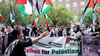 In Berlin kommt es zu einer Spontandemonstration in Solidarität mit Palästina.