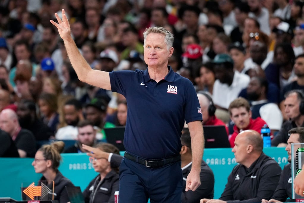 Die US-Basketballer von Trainer Steve Kerr haben das Viertelfinal-Ticket sicher.