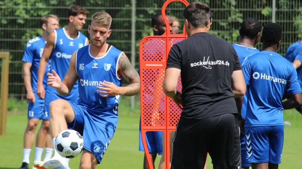 Der neue Vizekapitän beim 1. FC Magdeburg, Marcus Mathisen, beim Training am Donnerstag vor dem Spiel gegen die SV Elversberg.